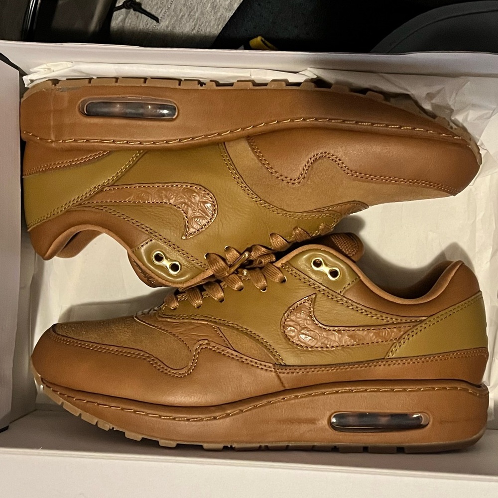 AM1 used size 9